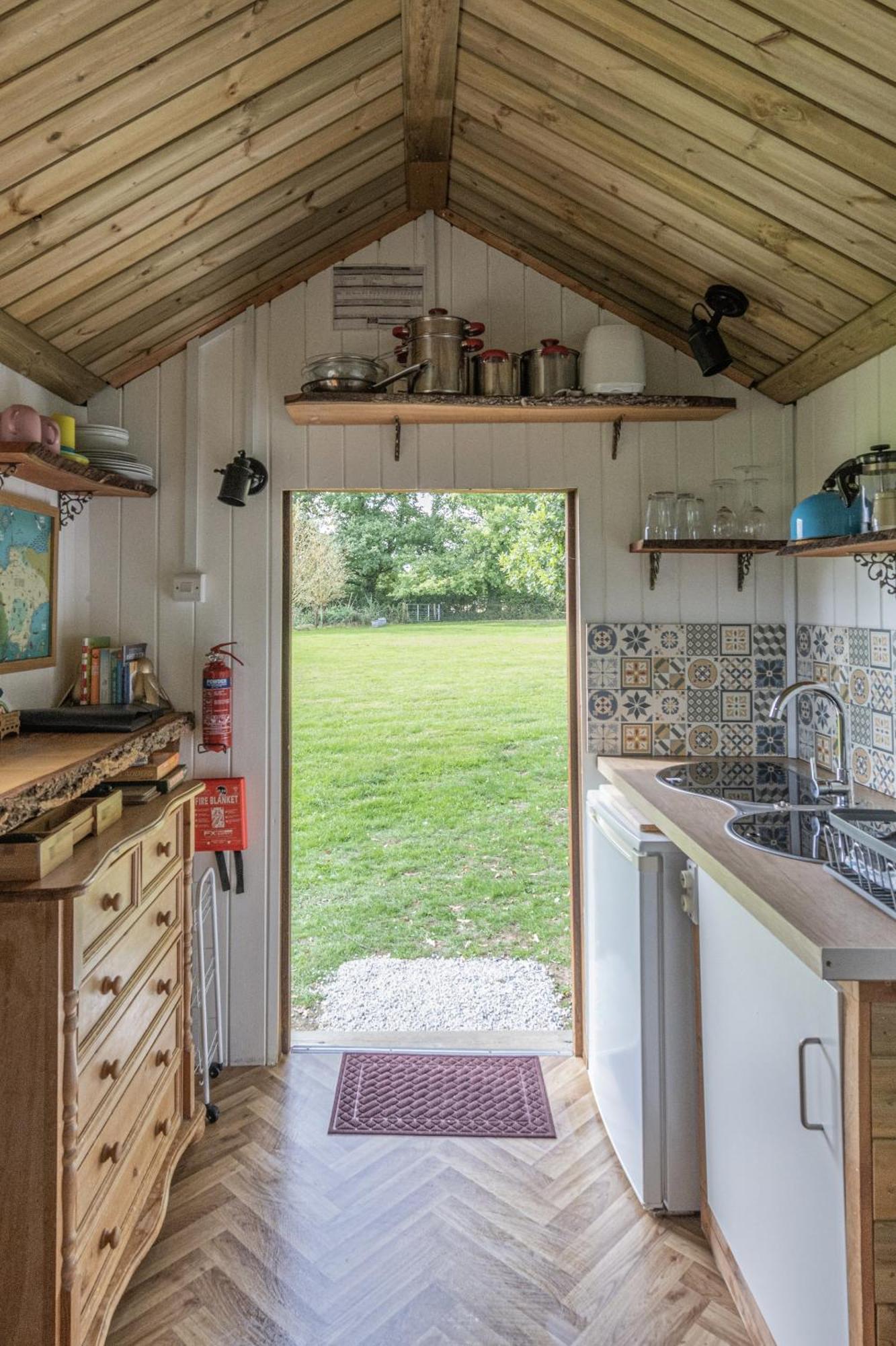 Dartmoor Reach Alpaca Farm Heated Cabins 5 Mins Drive To Dartmoor Bovey Tracey Bilik gambar