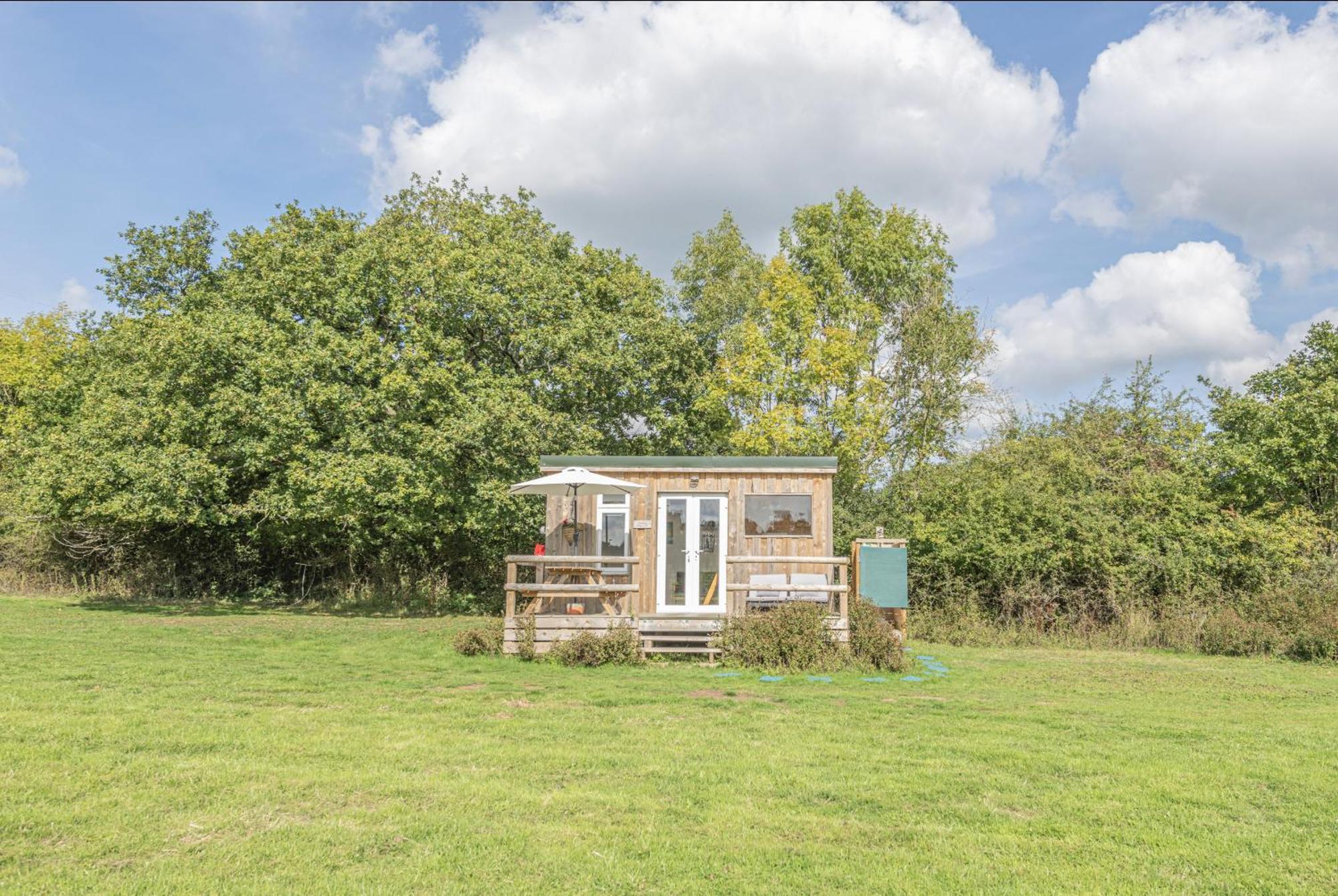 Dartmoor Reach Alpaca Farm Heated Cabins 5 Mins Drive To Dartmoor Bovey Tracey Luaran gambar